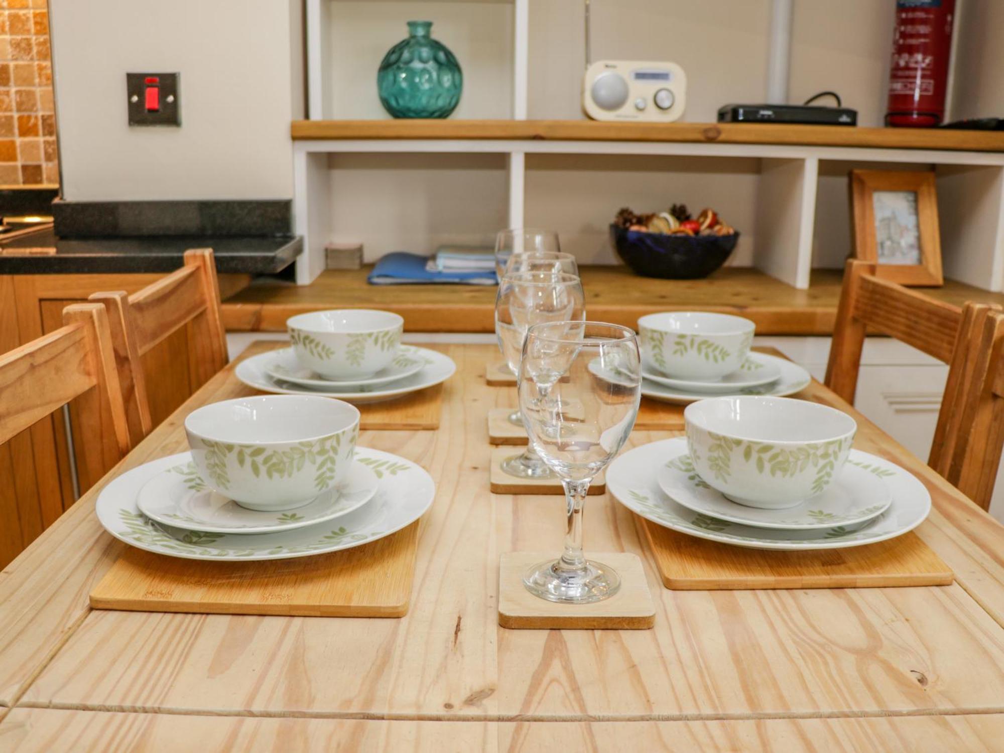 Apartment 6 惠特比 外观 照片